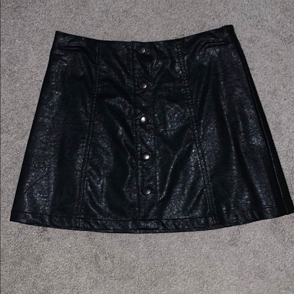 Forever 21 leather button up skirt